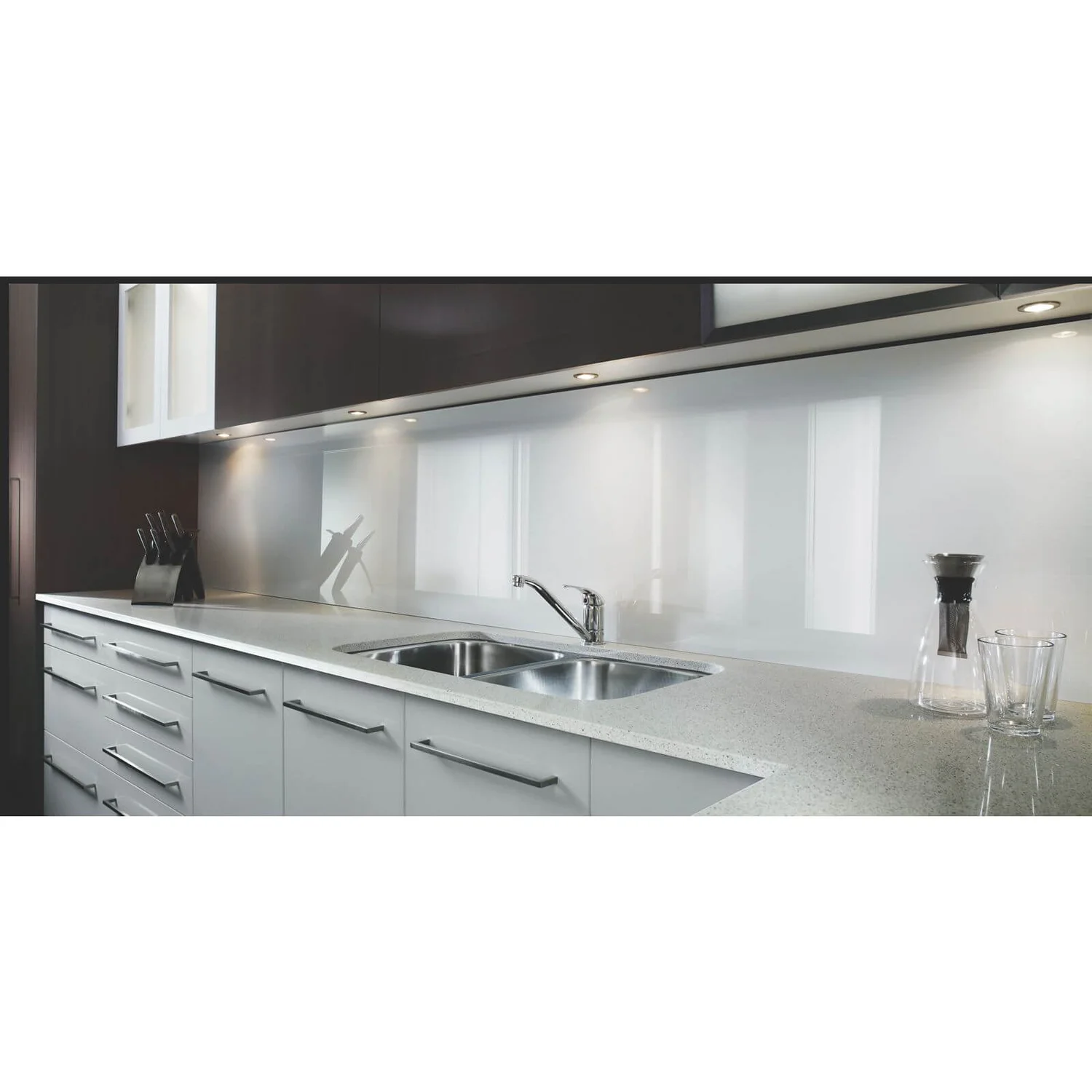 Zenolite Acrylic Wall Panel - 2070 X 1000mm - White 4 Zenolite Acrylic Wall Panel - 2070 X 1000mm - White - Image 2
